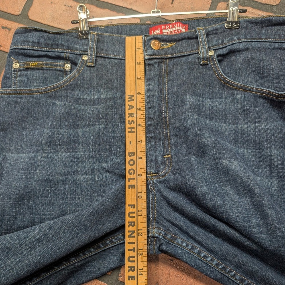 Lee Men's 38x32 Premium‎ Select Dark Wash Straight Leg Jeans - Picture 8 of 13